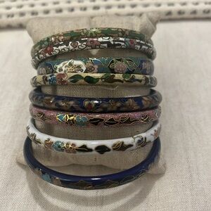 Vintage set 8 Cloisonné bangles